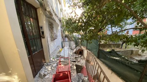 Kadıköy'de 2 Balkon Çöktü