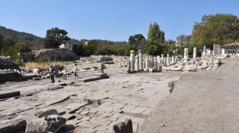 'Gladyatörler Kenti'nin Toprak Altındaki Eserleri Turizme Kazandırılıyor
