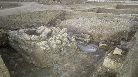 Perre Antik Kenti'nde 1500 Yıllık Ekmek Fırını Bulundu