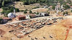 Maden için Camiyi de Yıktılar, Kiliseyi de