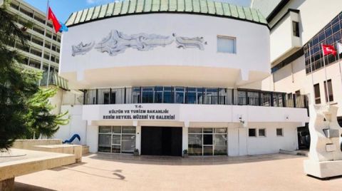 Konak’taki AKM Binasının Emniyet'e Verileceği İddiası Tepki Çekti