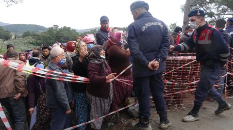 Altın Madeni İstemeyen Köylülerden Protesto