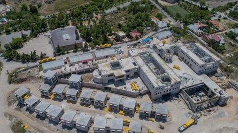 Diyanet’in İki Binasına Milyonlar Aktı