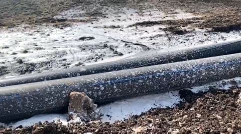 Atık Su Havuzuna Giden Boru Patladı, Baraj Tehlikede