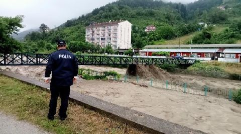 Kastamonu’da Çay Taştı, Köprüler Çöktü