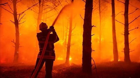 Fransa'daki Yangınlar, Hâlâ Kontrol Altına Alınamadı