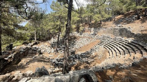 Kadyanda Antik Kenti'ndeki Eserler Gün Yüzüne Çıkarılıyor