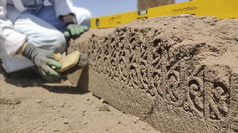 Ahlat Selçuklu Mezarlığında 41 Yeni Mezar Ortaya Çıkarıldı