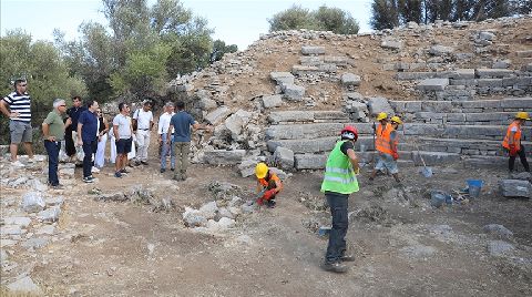 Amos’taki Antik Tiyatro Gün Yüzüne Çıkarılıyor