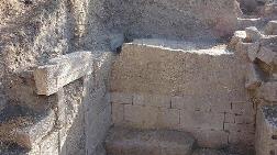 Alexandria Troas Antik Kenti'nde 2 Bin 200 Yıllık Çarşı Kapısı Bulundu