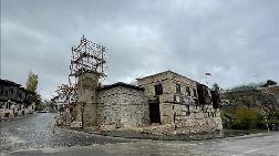 Tarihi Ahmet Bey Camisi Restore Ediliyor