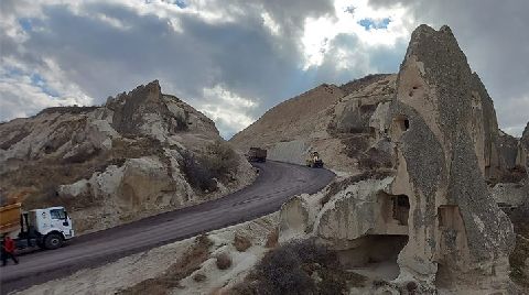 Tarihin Ortasına Siyah Şerit Çektiler