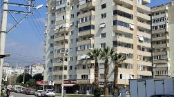 İzmir’de Riskli Binanın Yıkımına ‘Durdurma’ Kararı