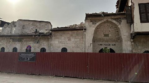 Depremde Hasar Gören Tarihi Yapılarda 'Restorasyon Hatası' İddiası