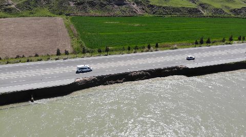 Batman Çayı’nda Su Yükseldi, Yol Çöktü