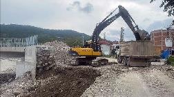 Sinop'ta Sağanak Nedeniyle Zarar Gören Yol ve Köprüler Onarılıyor