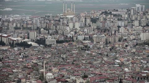 Bilim İnsanlarından Deprem Bölgeleri için "Çelik Yapı" Önerisi