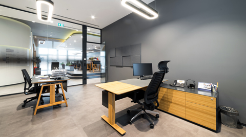 Tuna Ofis, Yükseklik Ayarlı Masalar