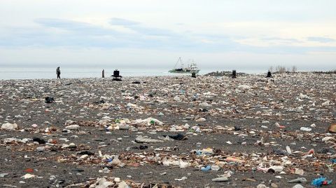 Çevreyi Kirleten Tesisler ile Deniz Araçlarına 950 Milyon Lira Ceza