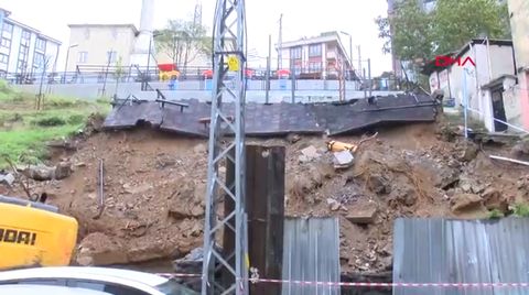İstanbul'da Çocuk Parkında Toprak Kaydı