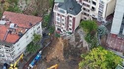 Eyüpsultan'da Toprak Kayması Nedeniyle 2 Bina Boşaltıldı