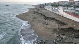 Karasu Sahilinde Görülen Kıyı Erozyonu Etkisini Arttırdı