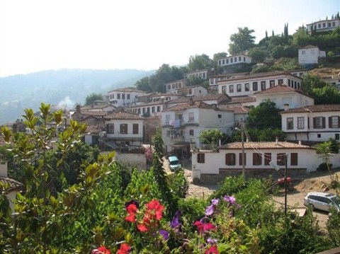 Sirince De Mimari Estetik Ve Huzur Bir Arada Yapi