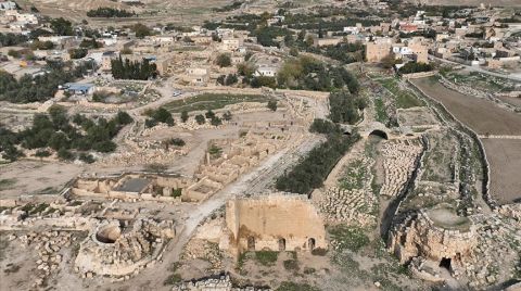 Antik Kentte Keşfedilen Tarihi Çarşı Gün Yüzüne Çıkarılıyor