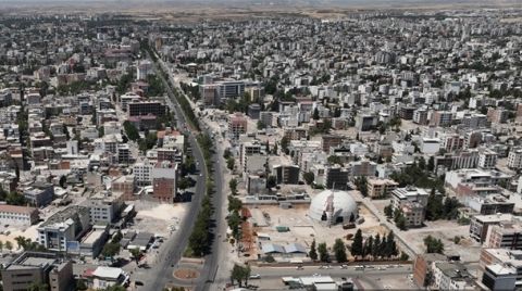Deprem Bölgesine 69 Milyonluk Konak
