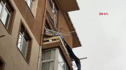 Avcılar'da Balkonu Çöken Bina Tahliye Edildi