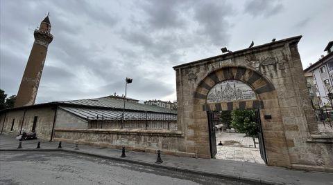 827 Yıllık Ulu Cami Restorasyona Hazırlanıyor