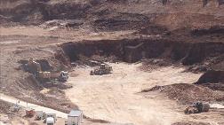 İliç'te Maden Ocağından Yaklaşık 180 Bin Kamyon Toprak Taşındı