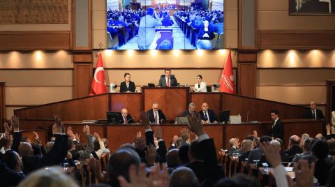 İBB, İlçe Belediyelerine Verilen Mülklerini Geri Alıyor