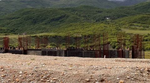 Hastane İnşaatında 'Paslı Demir' İddiası