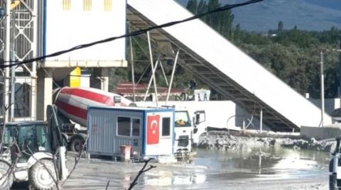 Ruhsatları İptal Edilen Beton Santrali Çalışmaya Devam Ediyor