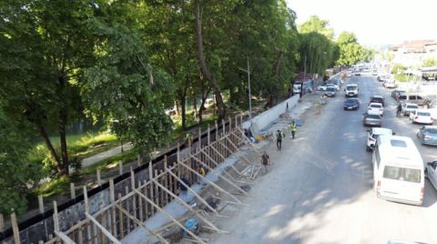 Bartın’da Irmakla Halkın Arasına Set Örülüyor