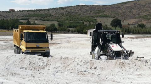 Salda’ya İş Makinesi Sokan Şirkete Kamu İhalesi