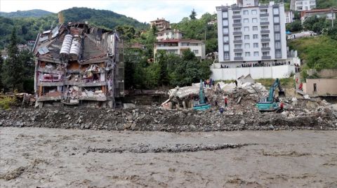 Karadeniz'de Sel Mevsimi