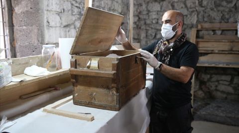 Tarihi Cami Çalınan Çinilerine 20 Yıl Sonra Kavuşuyor