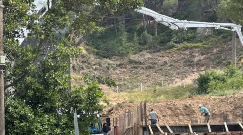 Ayvalık’ta Otel Uğruna Onlarca Ağaca Kıydılar