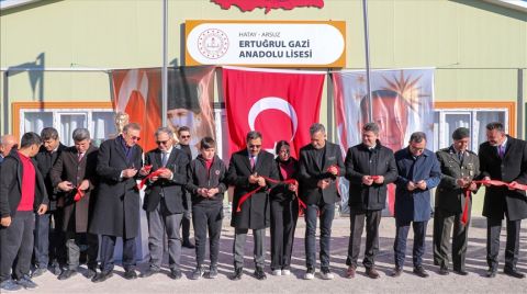 Hatay'da Depremde Hasar Aldığı için Yıkılan Okulun Yerine Yenisi Yapıldı