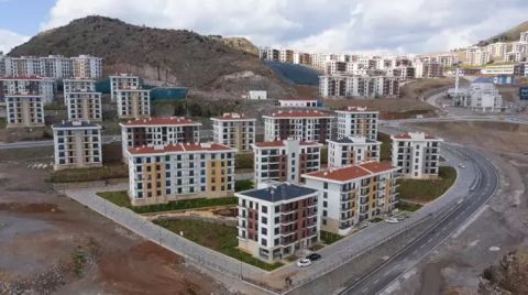 İzmir’de Konutlar Boş Depremzede Mağdur