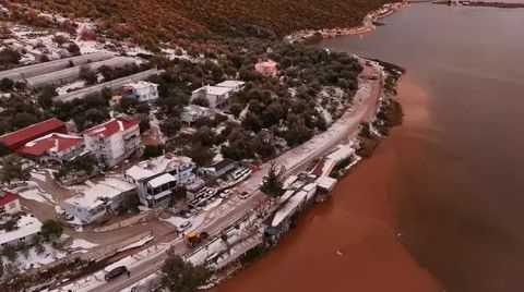 Antalya’da Şiddetli Yağmur ve Dolu Sele Neden Oldu