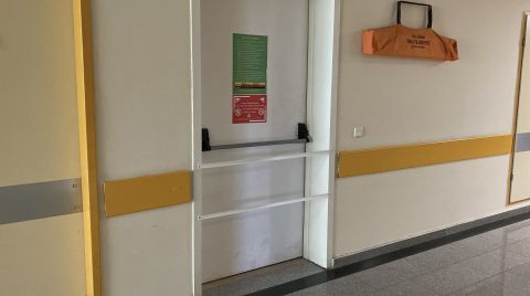 Hastanede Yangın Merdiveni Girişlerinin Kapatılma Görüntülerine Bakanlık Açıklaması