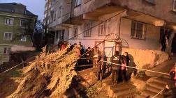 Beyoğlu’nda İstinat Duvarı Çöktü, İki Bina Boşaltıldı