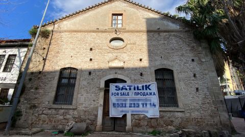 Anıtsal Yapı Olarak Tescil Edilen Tarihi Hamam Satılıyor