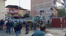 Temel Kazısı Sırasında Bitişikteki Binada Çökme Meydana Geldi
