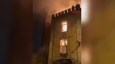 Sarıyer’deki Tarihi Topçu Karakolu Yandı