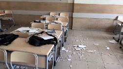Okulda Tavan Sıvası Öğrencilerin Üzerine Düştü