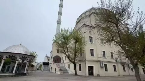 Depremin Ardından Minaresi Hasar Gören Camii Mühürlendi